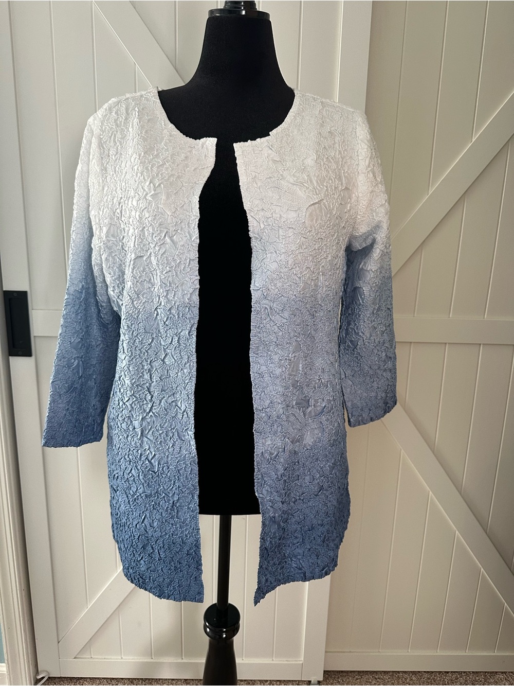 Chico’s Travelers 2P Blue White Ombre Textured Open Front Cardigan Size 12 Large